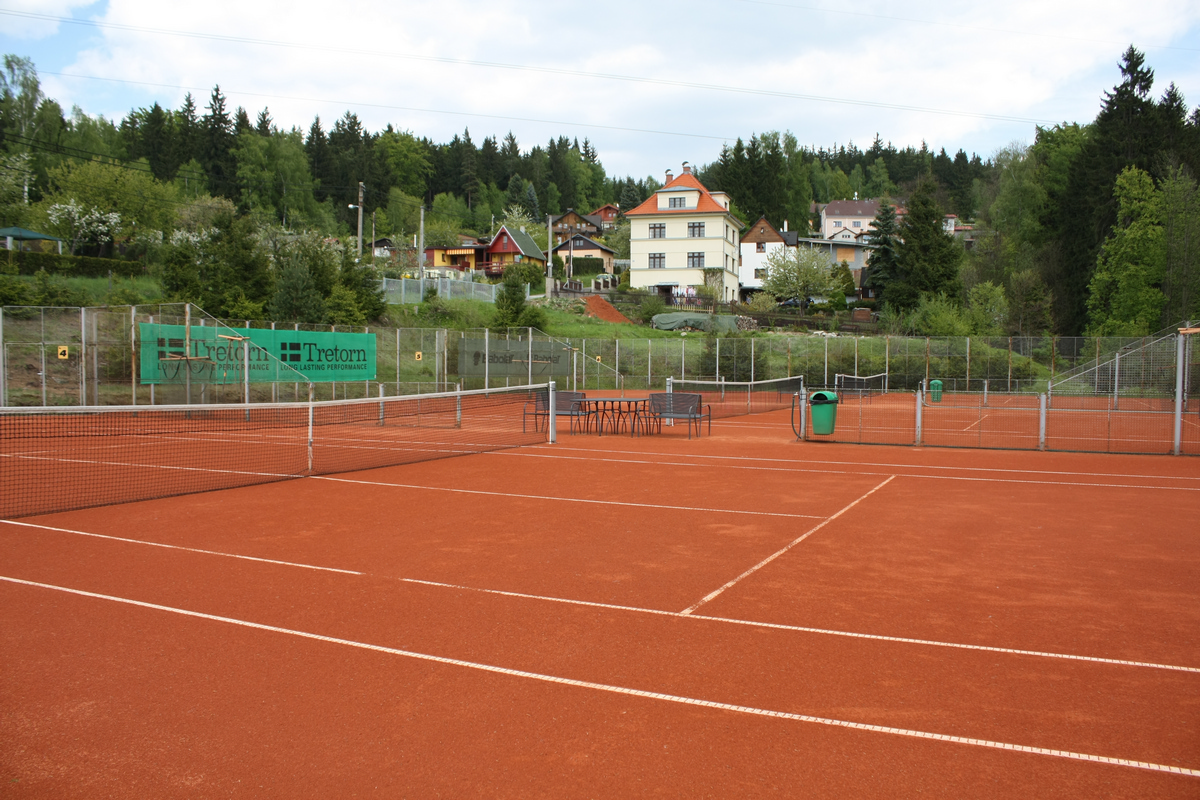 venkovní, tenisové, antukové kurty - Jablonec nad Nisou