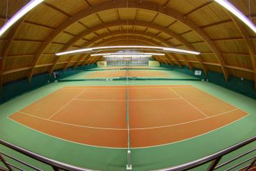 Tennis hall directly in the hotel